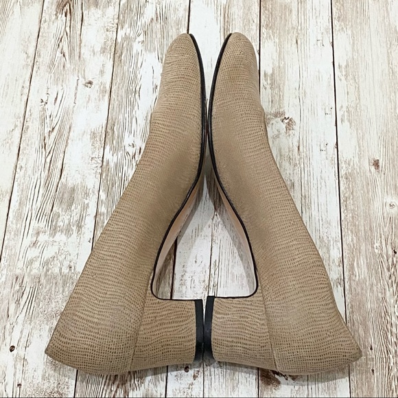 SALVATORE FERRAGAMO Nude Beige Textured Leather Low Heel Pumps Size 8 AAAA - Picture 6 of 15